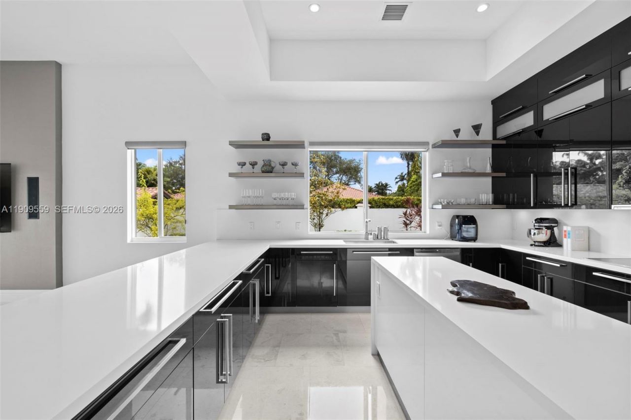 9580 SW 101st Ter, Miami, FL 33176 Photo