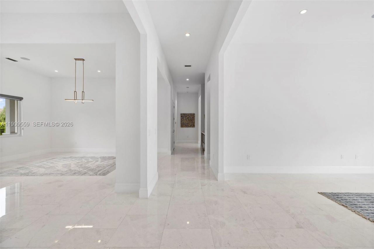 9580 SW 101st Ter, Miami, FL 33176 Photo