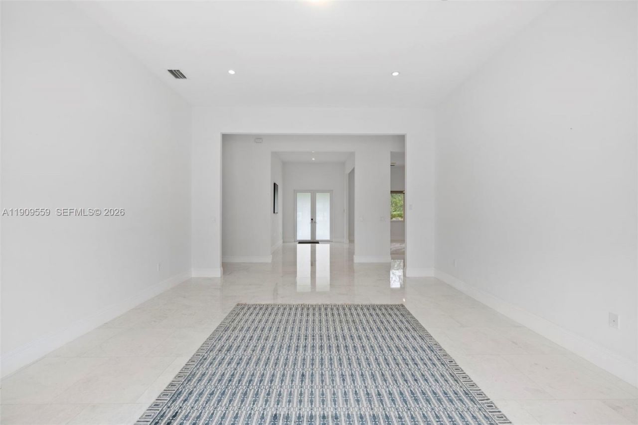 9580 SW 101st Ter, Miami, FL 33176 Photo