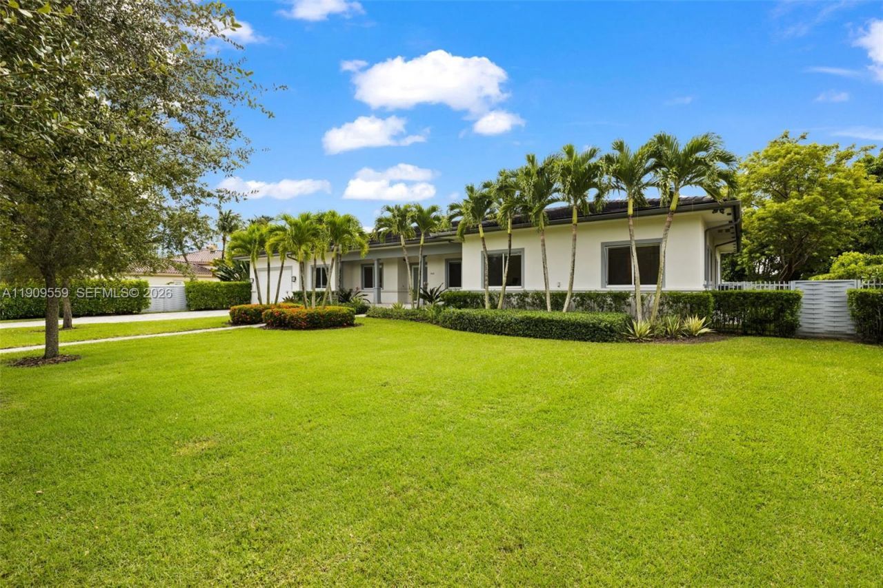 9580 SW 101st Ter, Miami, FL 33176 Photo