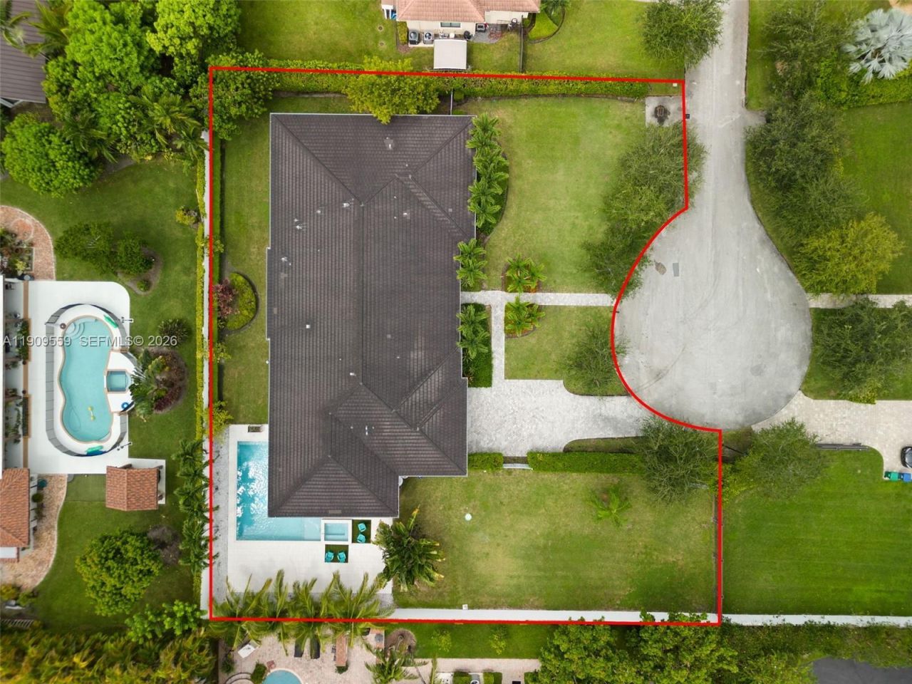 9580 SW 101st Ter, Miami, FL 33176 Photo