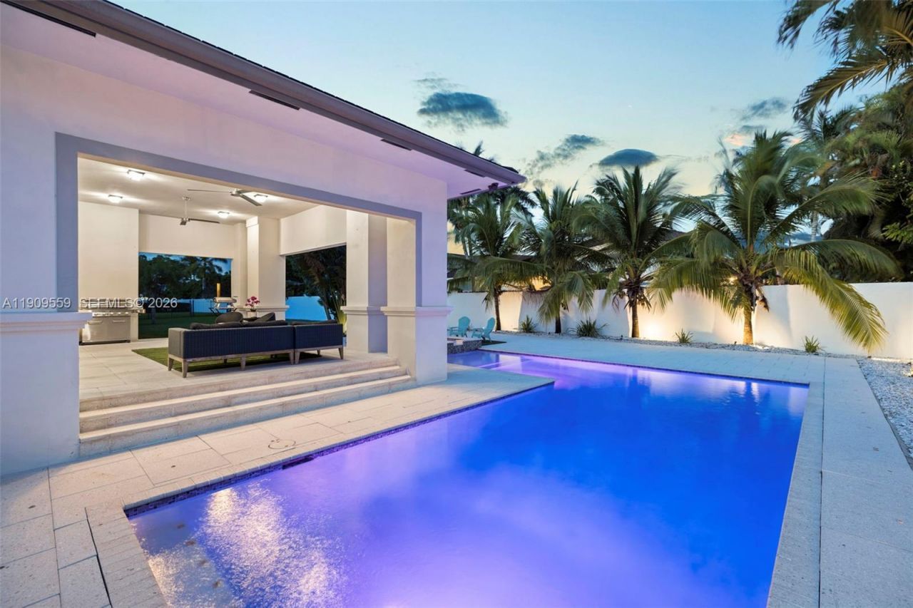 9580 SW 101st Ter, Miami, FL 33176 Photo