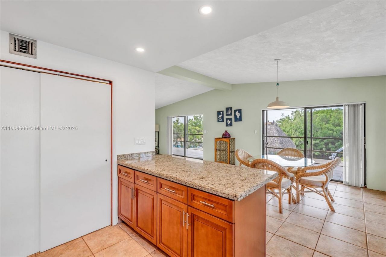 877 Ellen Dr., Key Largo, FL 33037 Photo