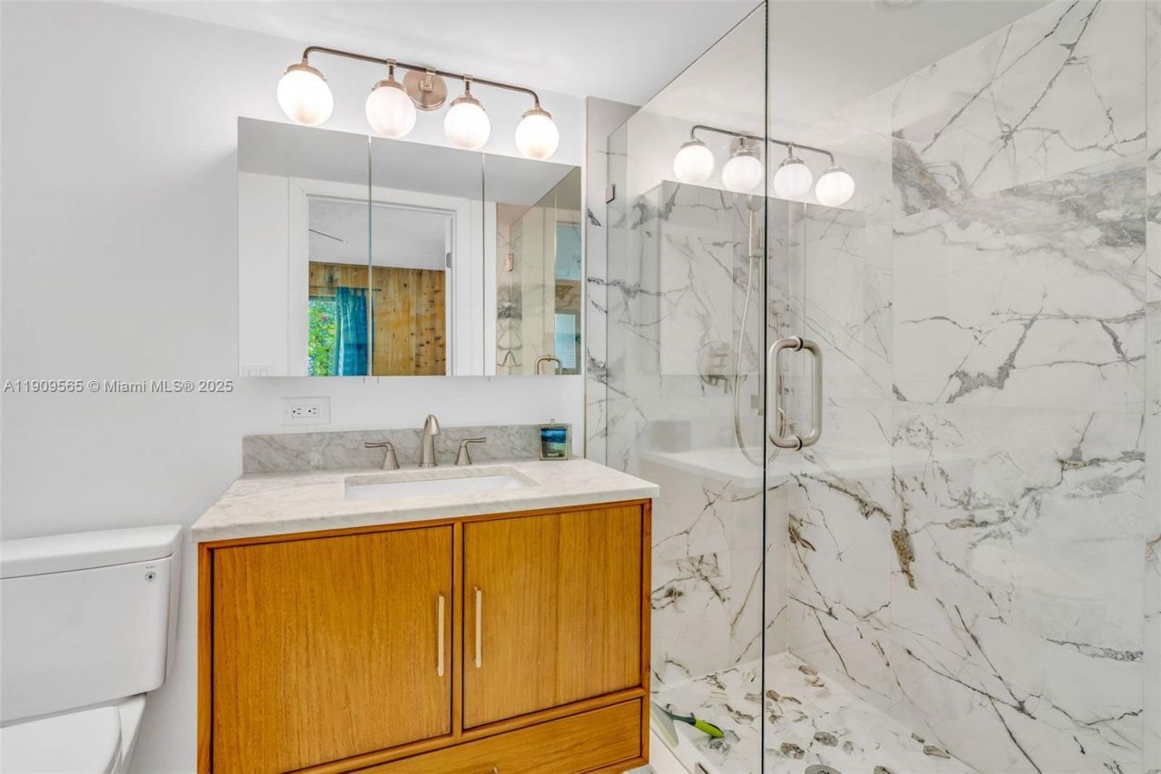 877 Ellen Dr., Key Largo, FL 33037 Photo