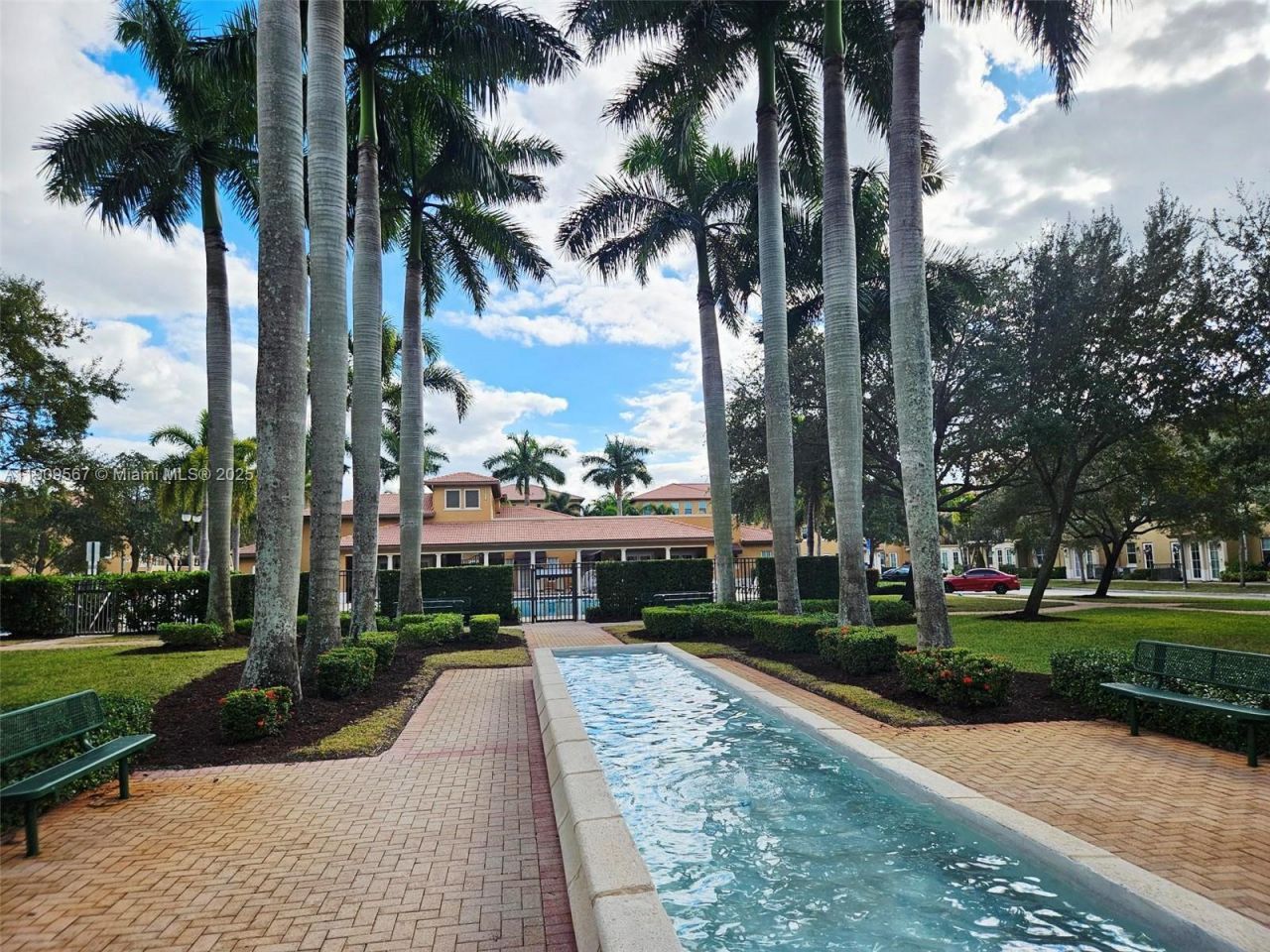 809 SW 147 Ave, Unit 1401, Pembroke Pines, FL 33027 Photo