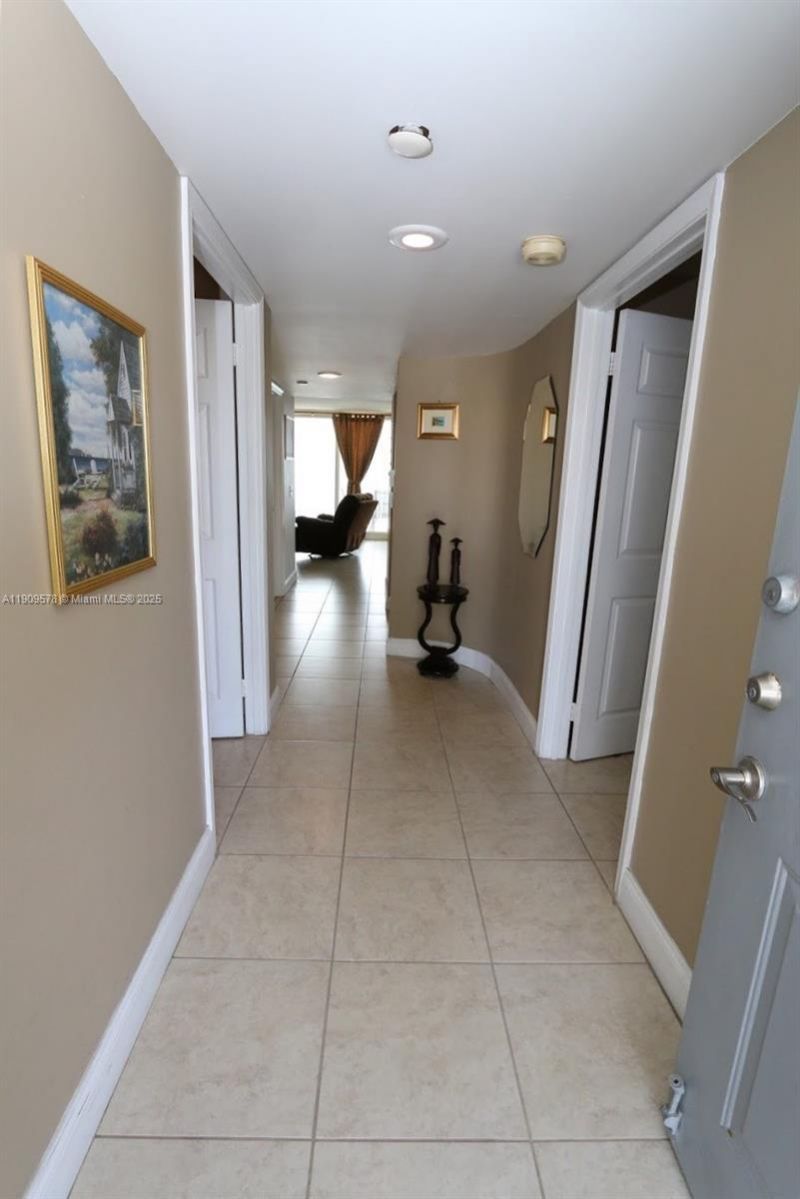 17800 N Bay Rd, Unit 404, Sunny Isles Beach, FL 33160 Photo