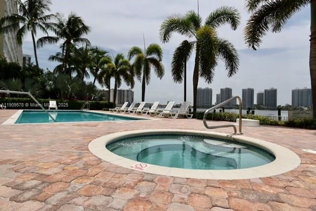 17800 N Bay Rd, Unit 404, Sunny Isles Beach, FL 33160 Photo