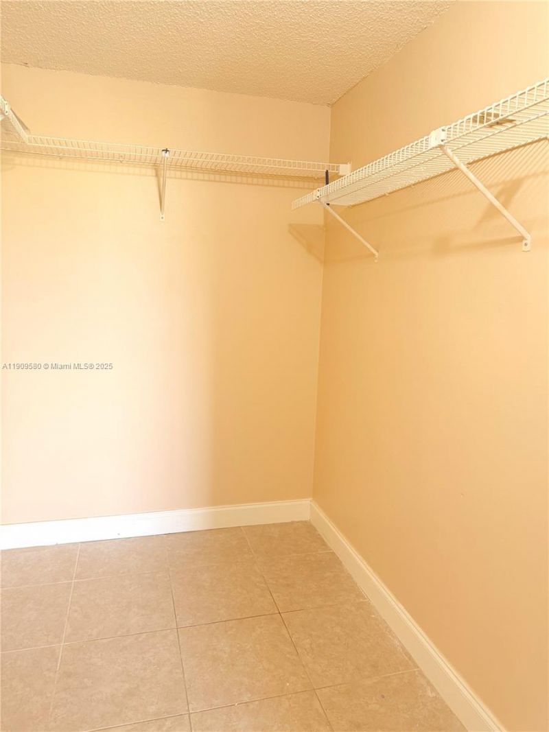 8200 SW 210th St, Unit 311, Cutler Bay, FL 33189 Photo