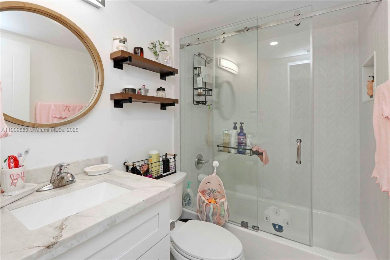 6521 SW 31st St, Miami, FL 33155 Photo