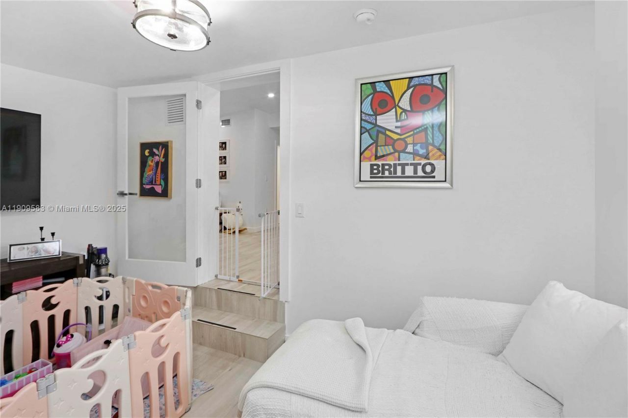 6521 SW 31st St, Miami, FL 33155 Photo