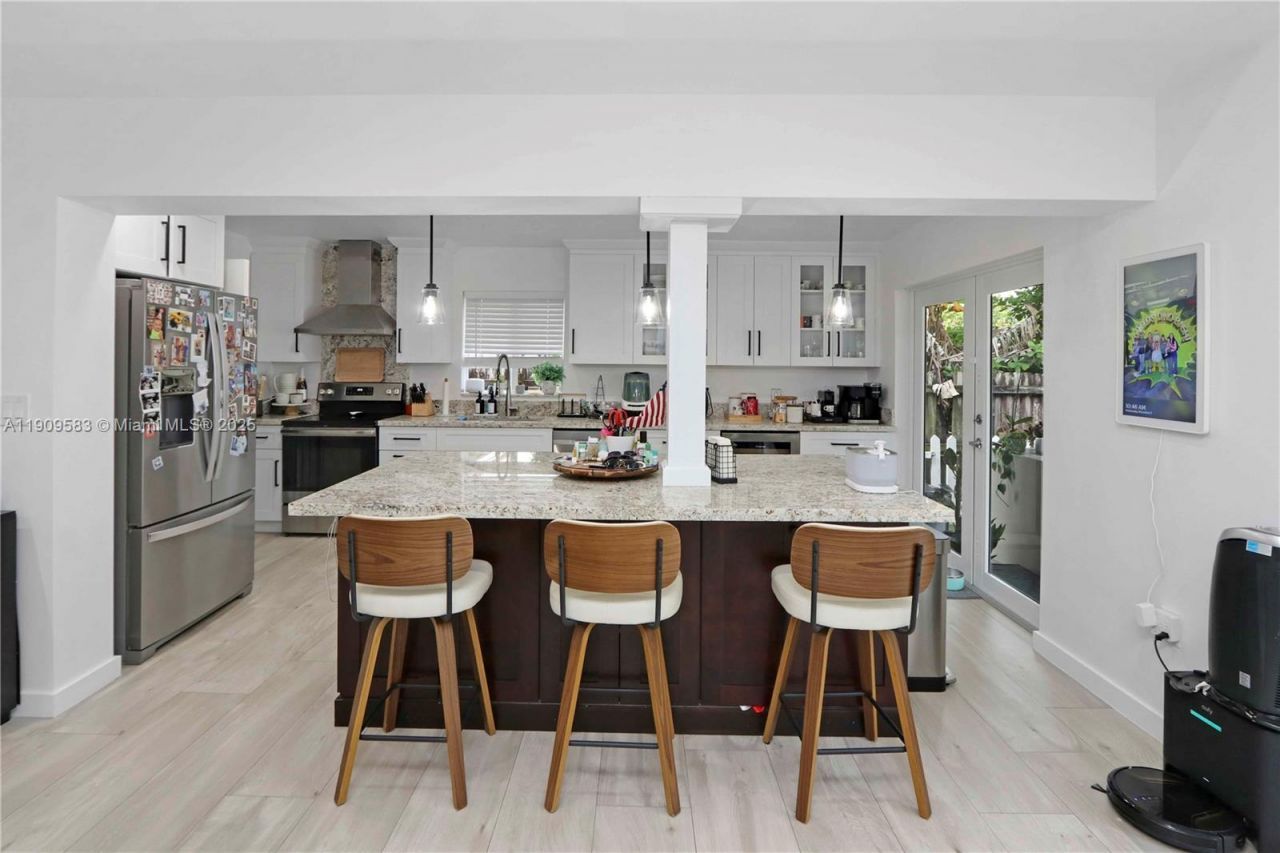 6521 SW 31st St, Miami, FL 33155 Photo