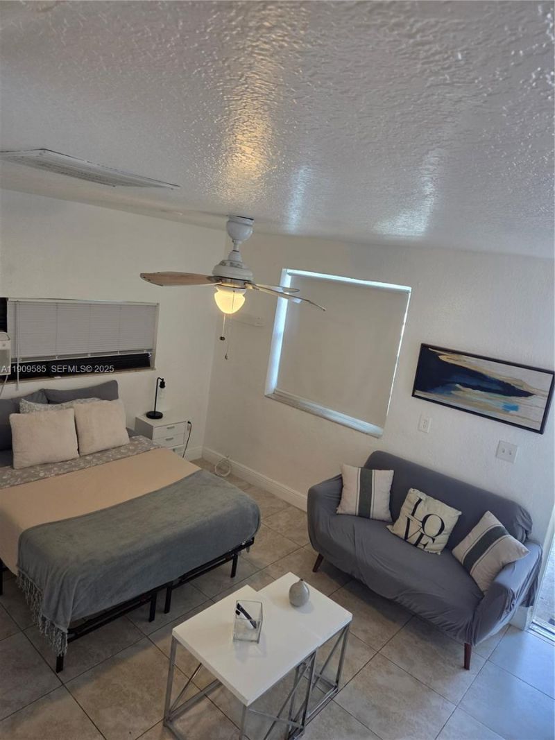 2972 NW 15th St, Unit 2, Miami, FL 33125 Photo