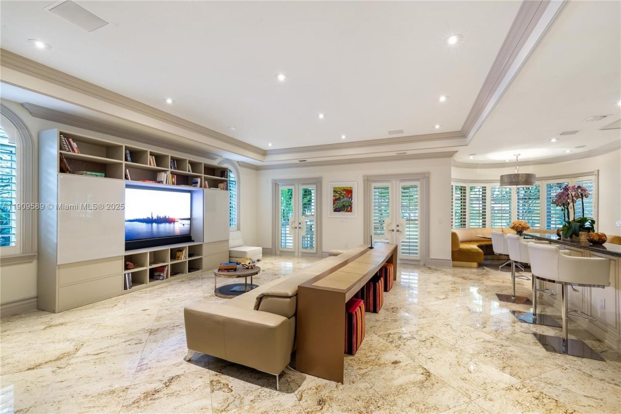 5250 Snapper Creek Rd, Coral Gables, FL 33156 Photo