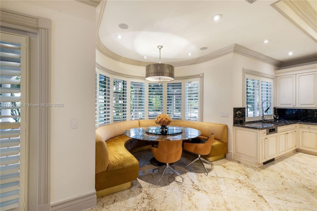 5250 Snapper Creek Rd, Coral Gables, FL 33156 Photo