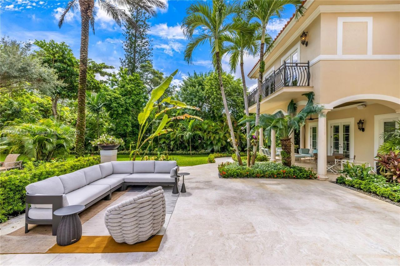 5250 Snapper Creek Rd, Coral Gables, FL 33156 Photo