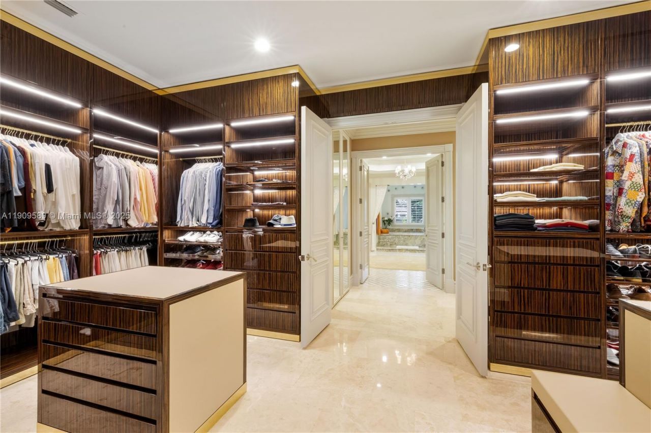 5250 Snapper Creek Rd, Coral Gables, FL 33156 Photo