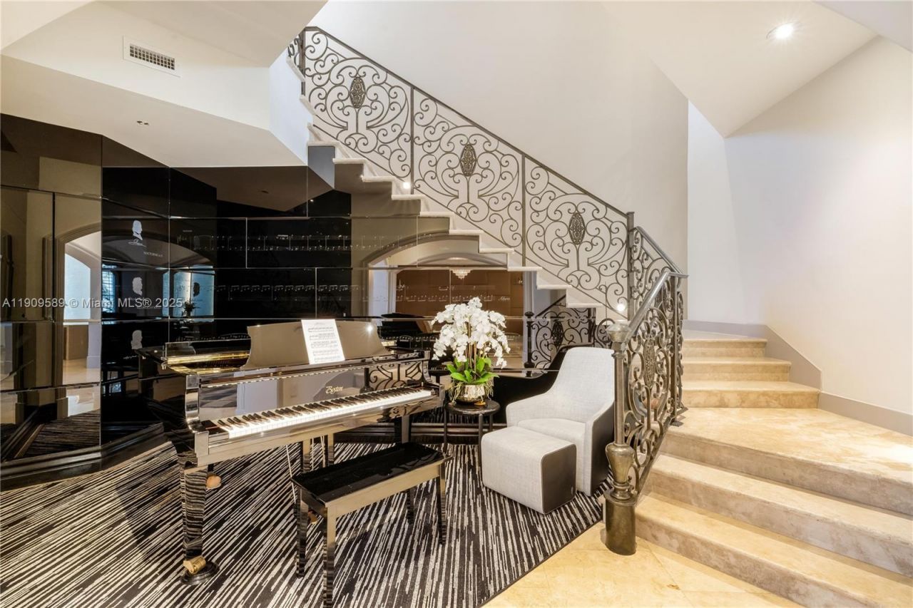 5250 Snapper Creek Rd, Coral Gables, FL 33156 Photo