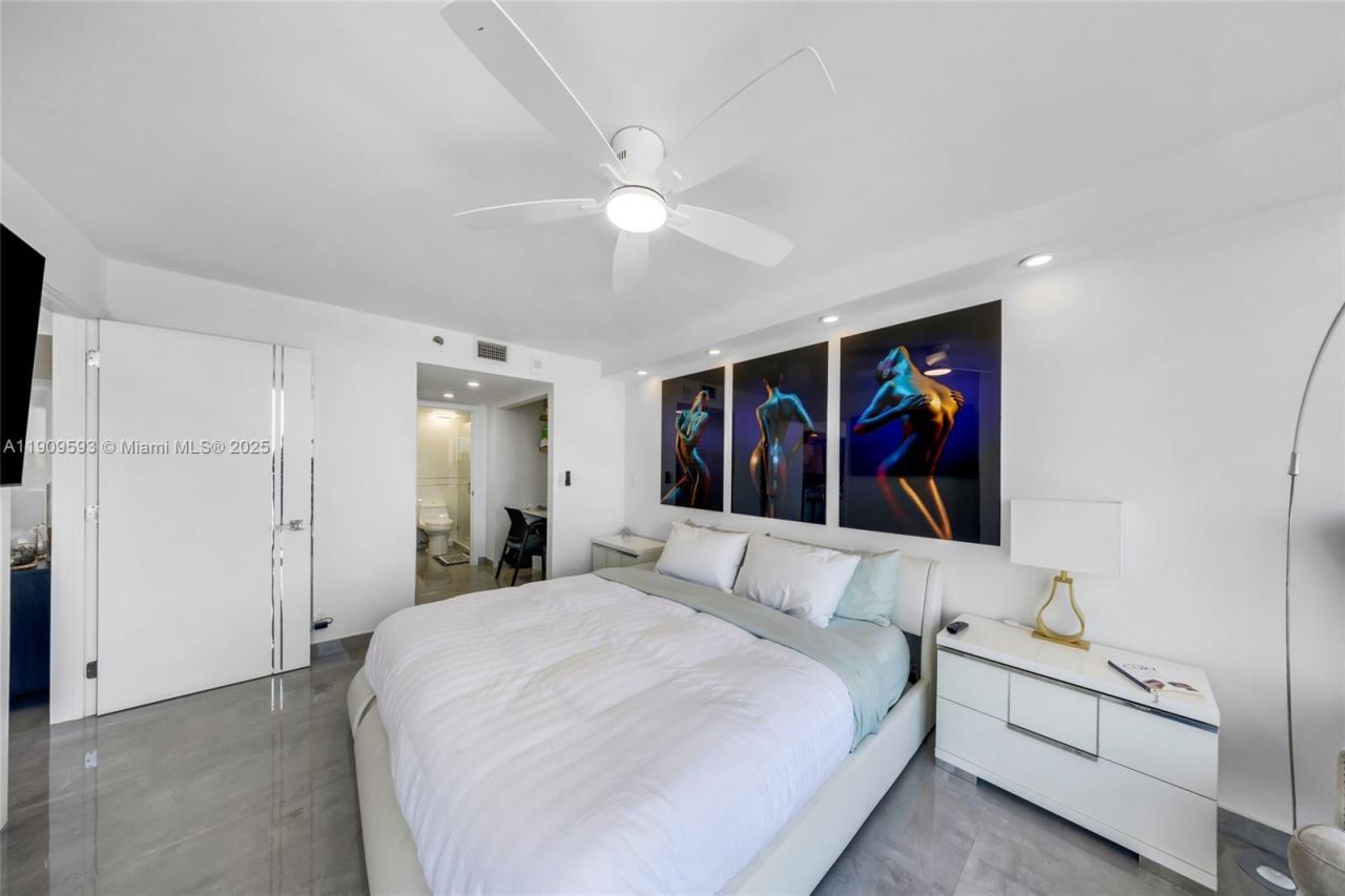 7601 E Treasure Dr, Unit 1216, North Bay Village, FL 33141 Photo