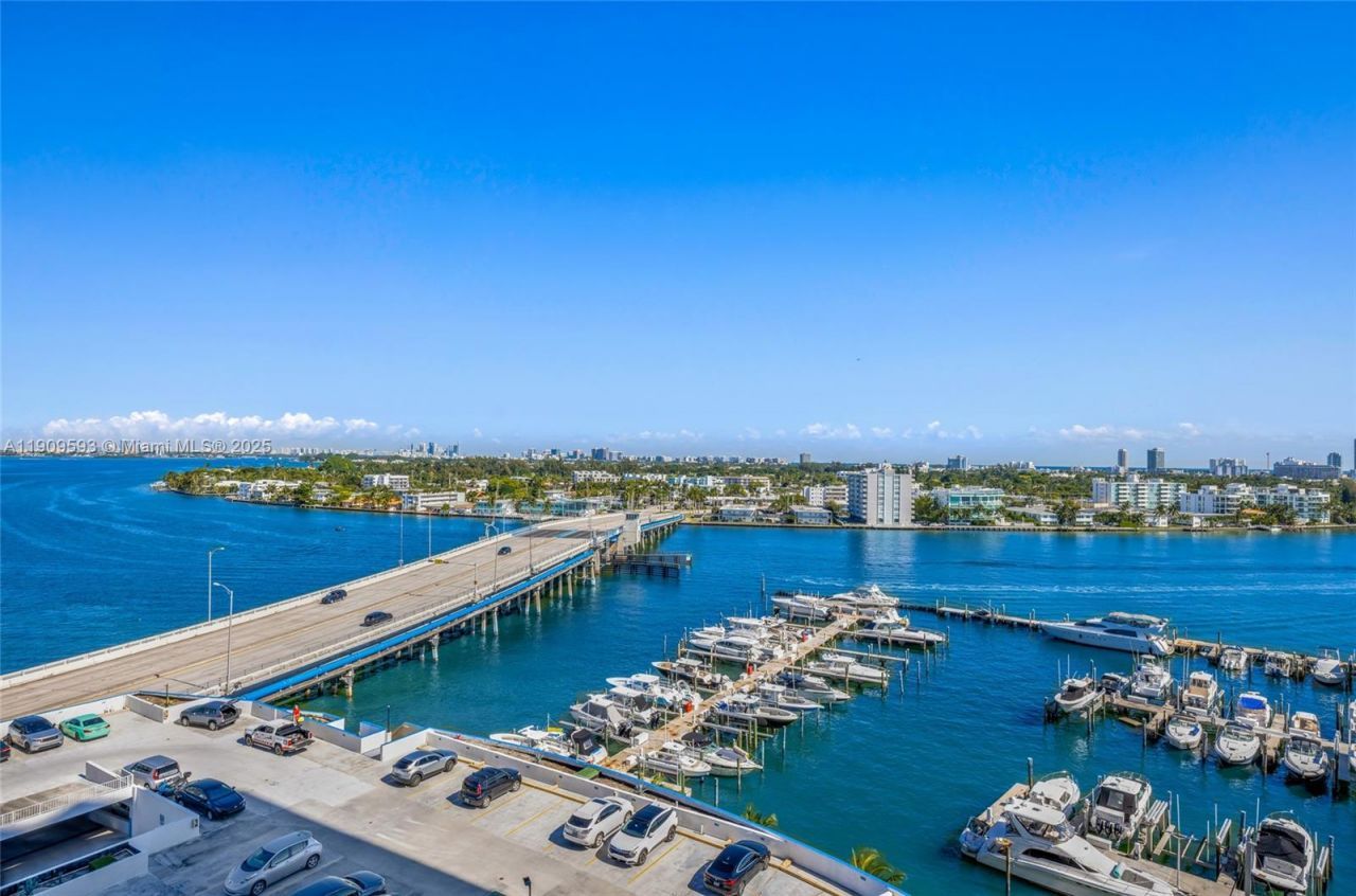 7601 E Treasure Dr, Unit 1216, North Bay Village, FL 33141 Photo