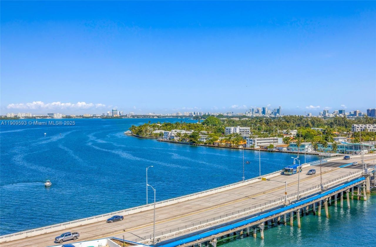 7601 E Treasure Dr, Unit 1216, North Bay Village, FL 33141 Photo