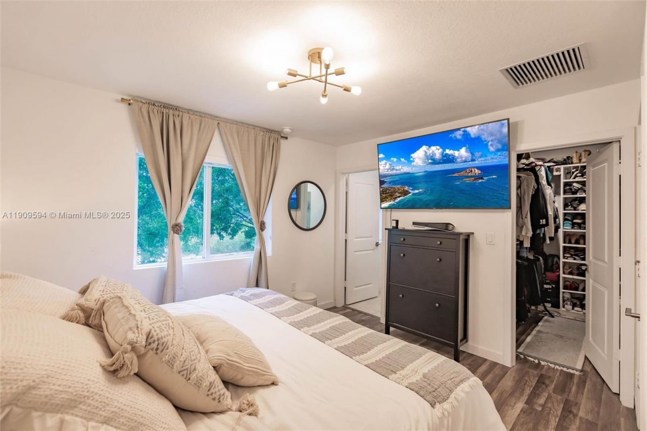 2333 SE 10th St, Homestead, FL 33035 Photo