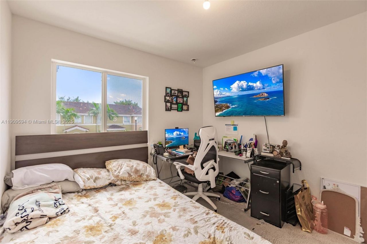 2333 SE 10th St, Homestead, FL 33035 Photo