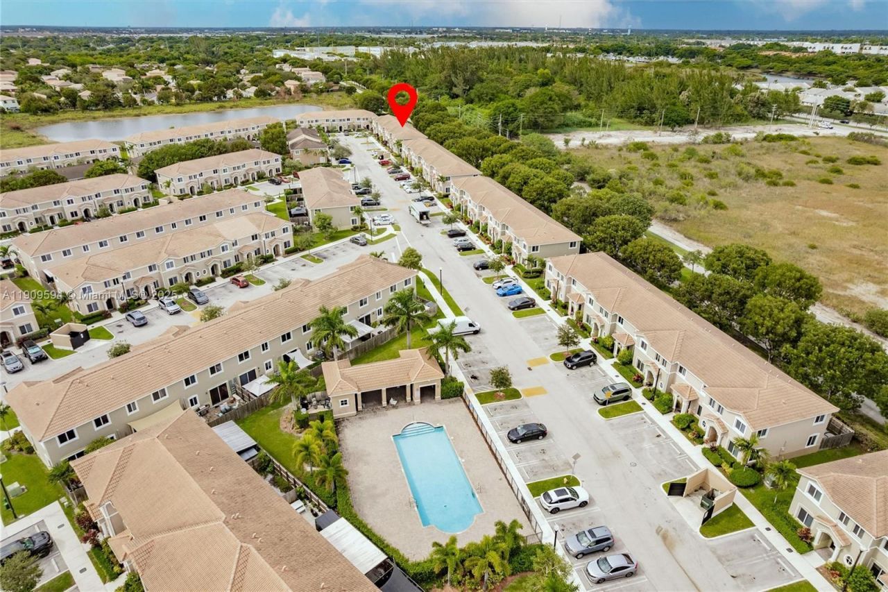 2333 SE 10th St, Homestead, FL 33035 Photo