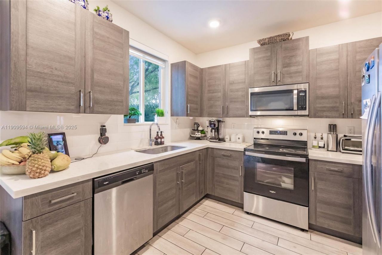 2333 SE 10th St, Homestead, FL 33035 Photo