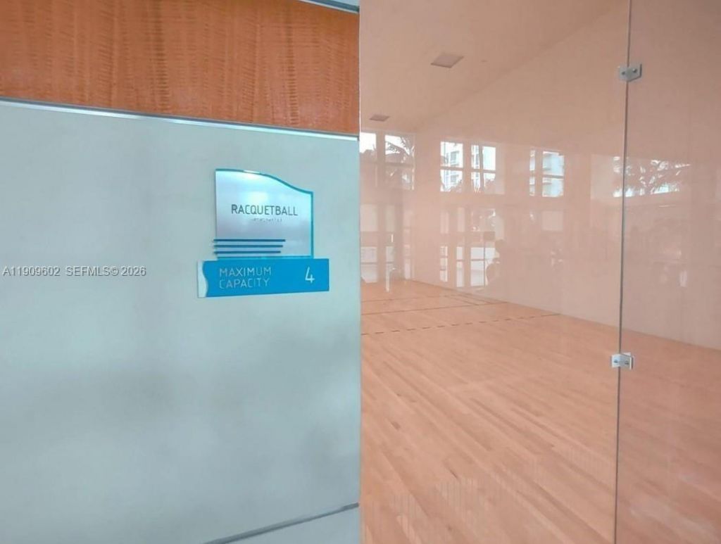 2950 NE 188th St, Unit 501, Aventura, FL 33180 Photo