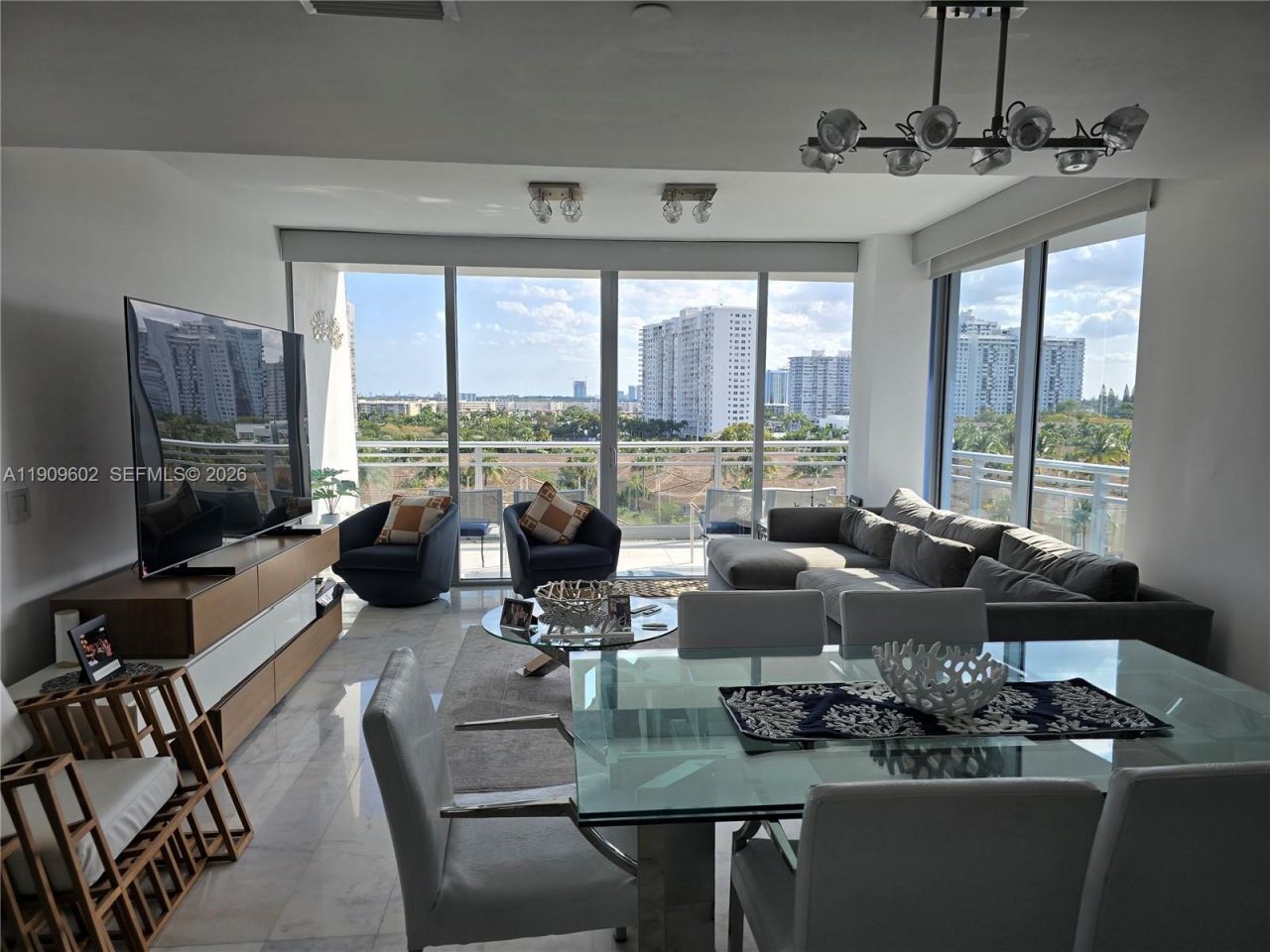 2950 NE 188th St, Unit 501, Aventura, FL 33180 Photo