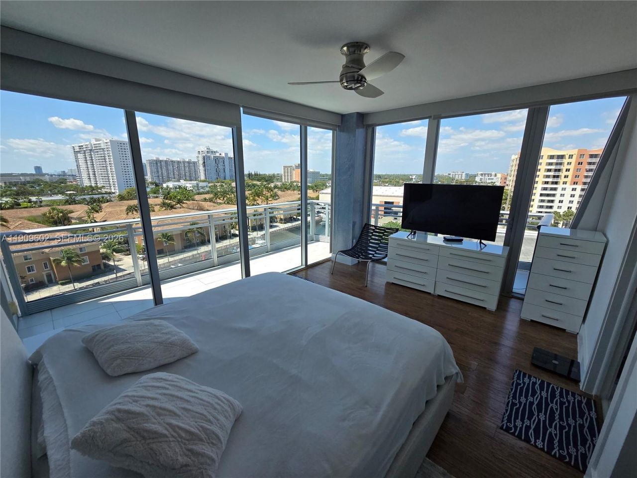 2950 NE 188th St, Unit 501, Aventura, FL 33180 Photo