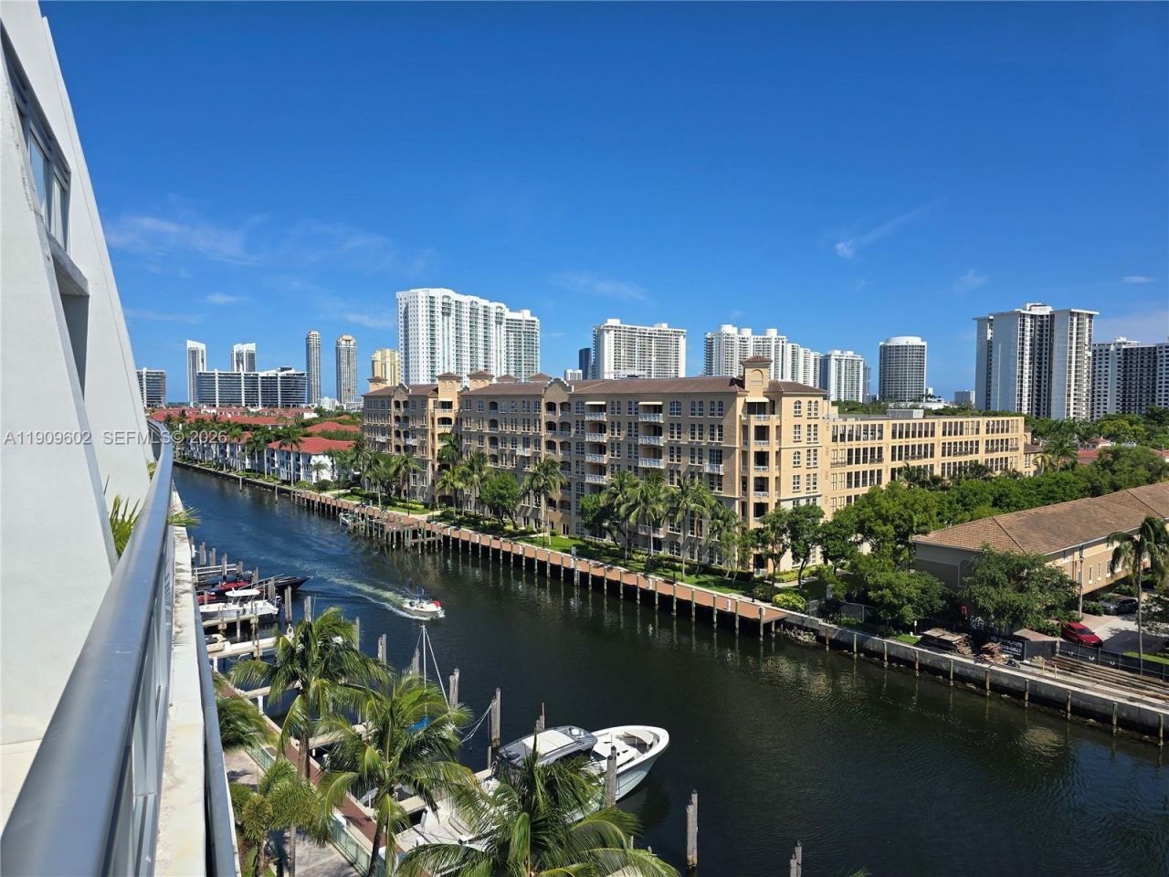 2950 NE 188th St, Unit 501, Aventura, FL 33180 Photo