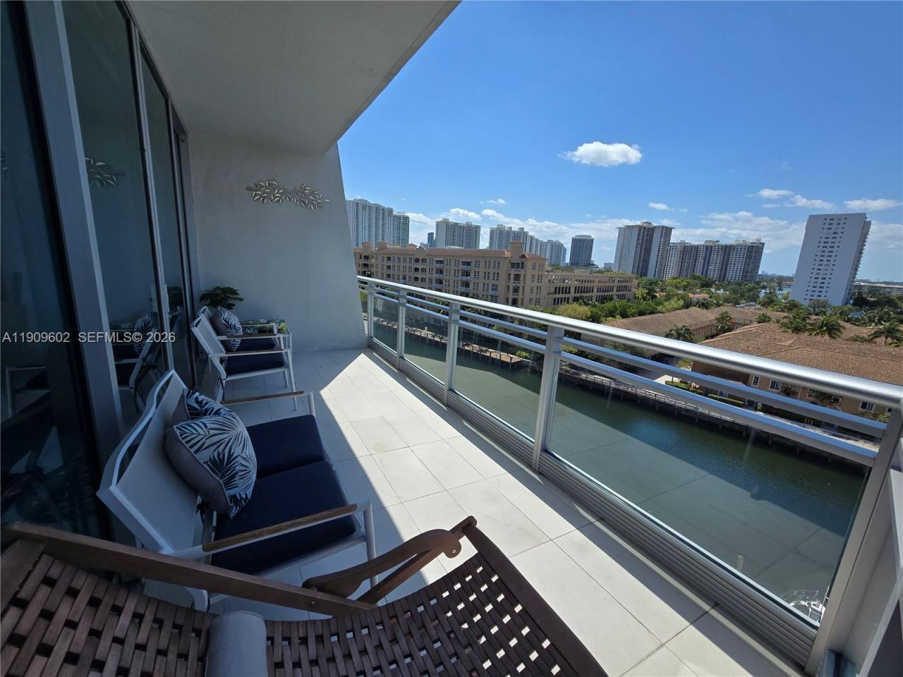 2950 NE 188th St, Unit 501, Aventura, FL 33180 Photo