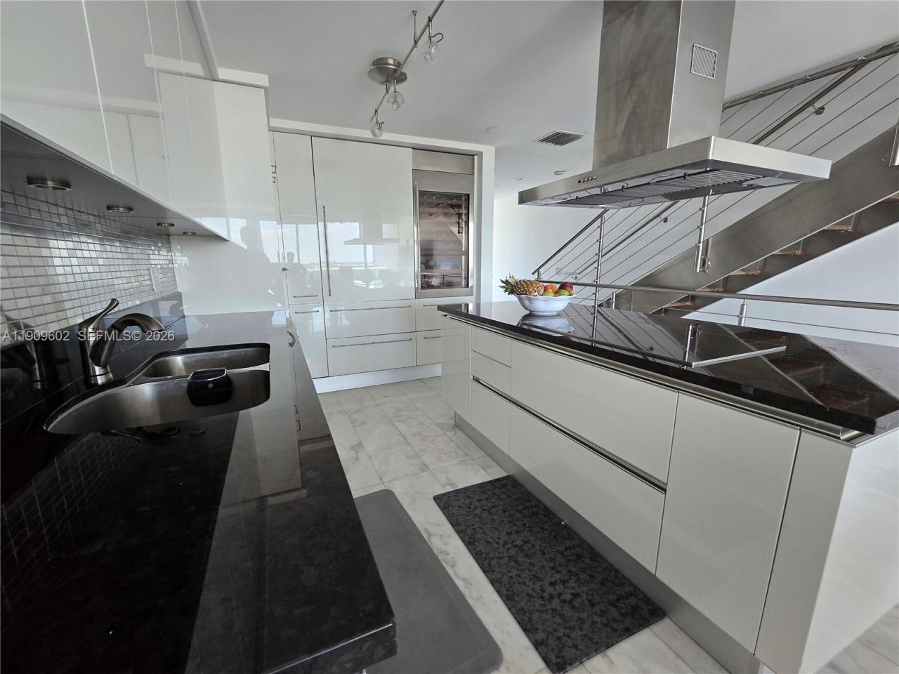 2950 NE 188th St, Unit 501, Aventura, FL 33180 Photo