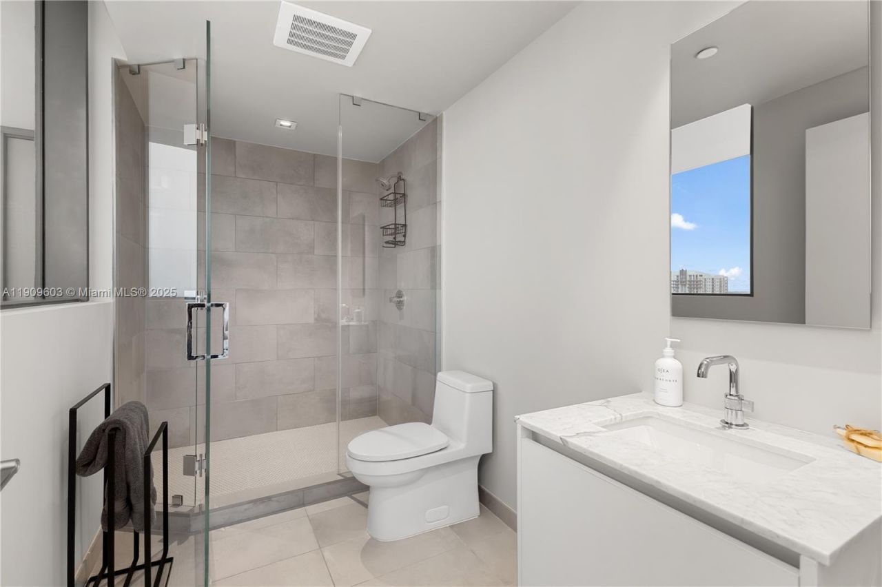 788 NE 23rd St, Unit 2101, Miami, FL 33137 Photo