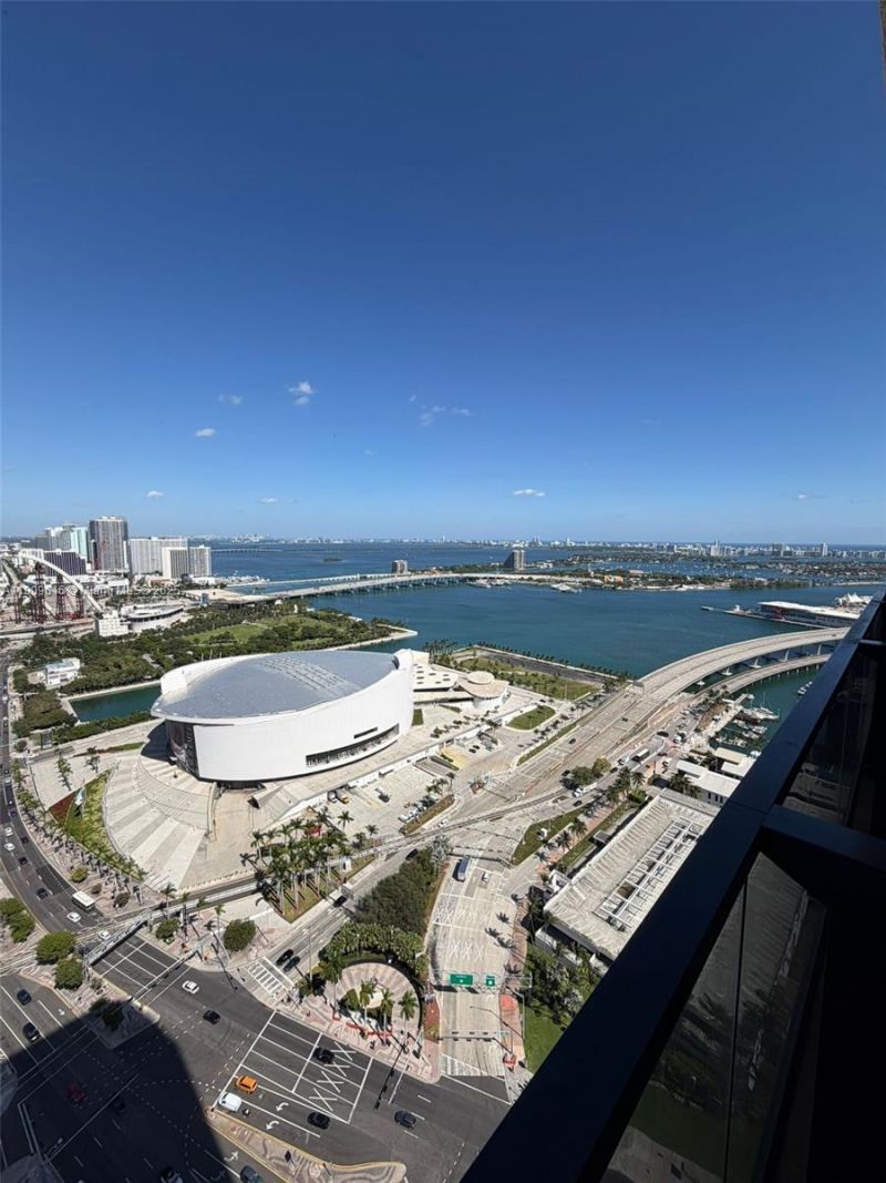 398 NE 5th St, Unit 3407, Miami, FL 33132 Photo