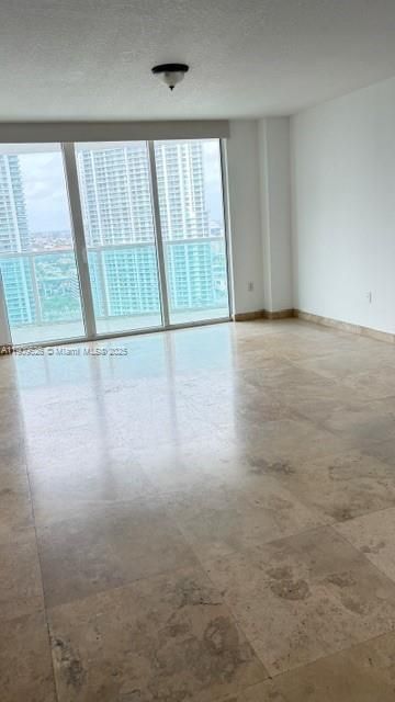 31 SE 5th St, Unit 3205, Miami, FL 33131 Photo
