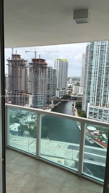 31 SE 5th St, Unit 3205, Miami, FL 33131 Photo
