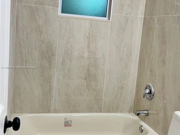 707 N J St, Lake Worth, FL 33460