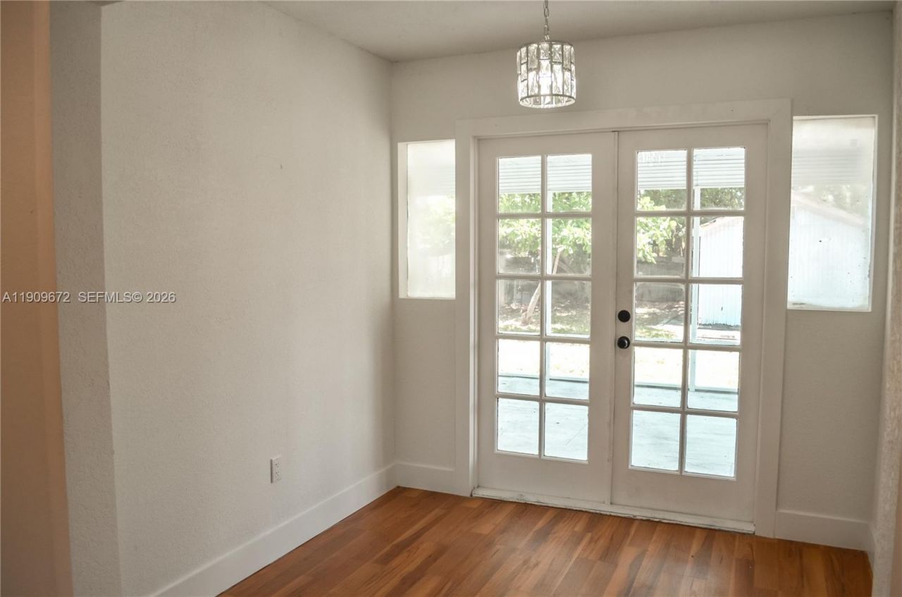 707 N J St, Lake Worth, FL 33460 Photo