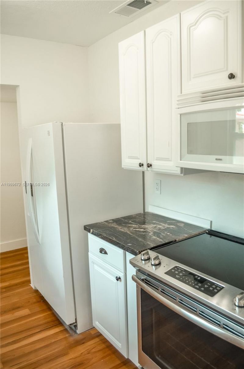 707 N J St, Lake Worth, FL 33460 Photo
