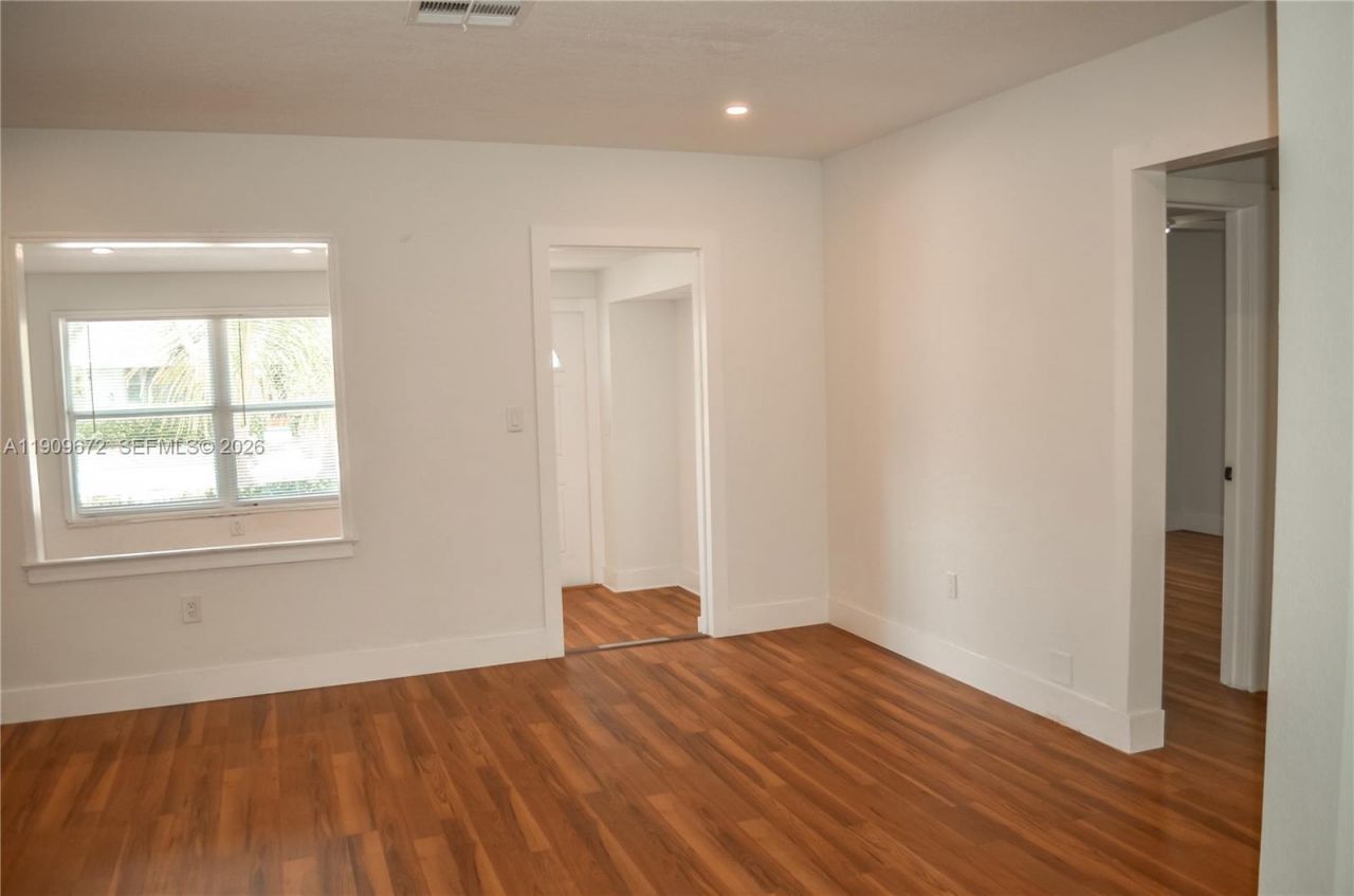 707 N J St, Lake Worth, FL 33460 Photo