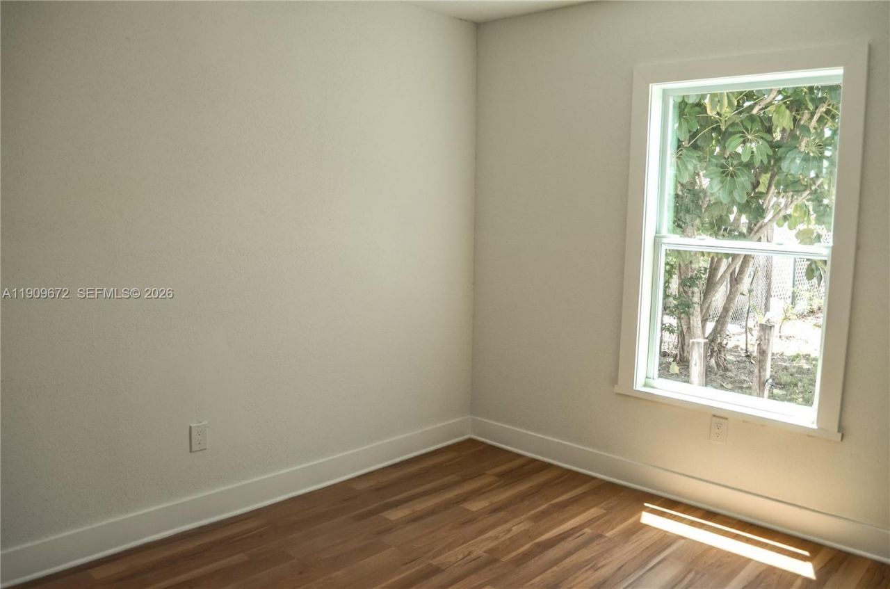 707 N J St, Lake Worth, FL 33460 Photo