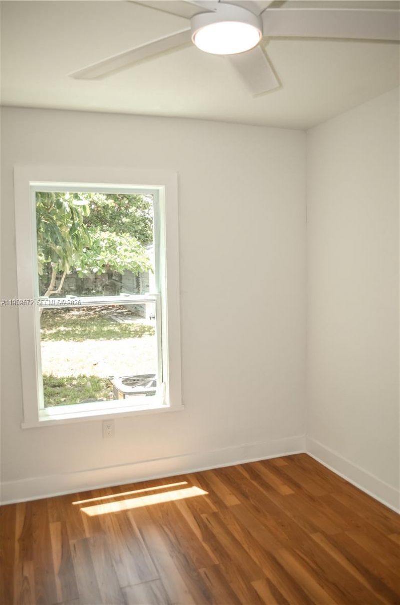 707 N J St, Lake Worth, FL 33460 Photo