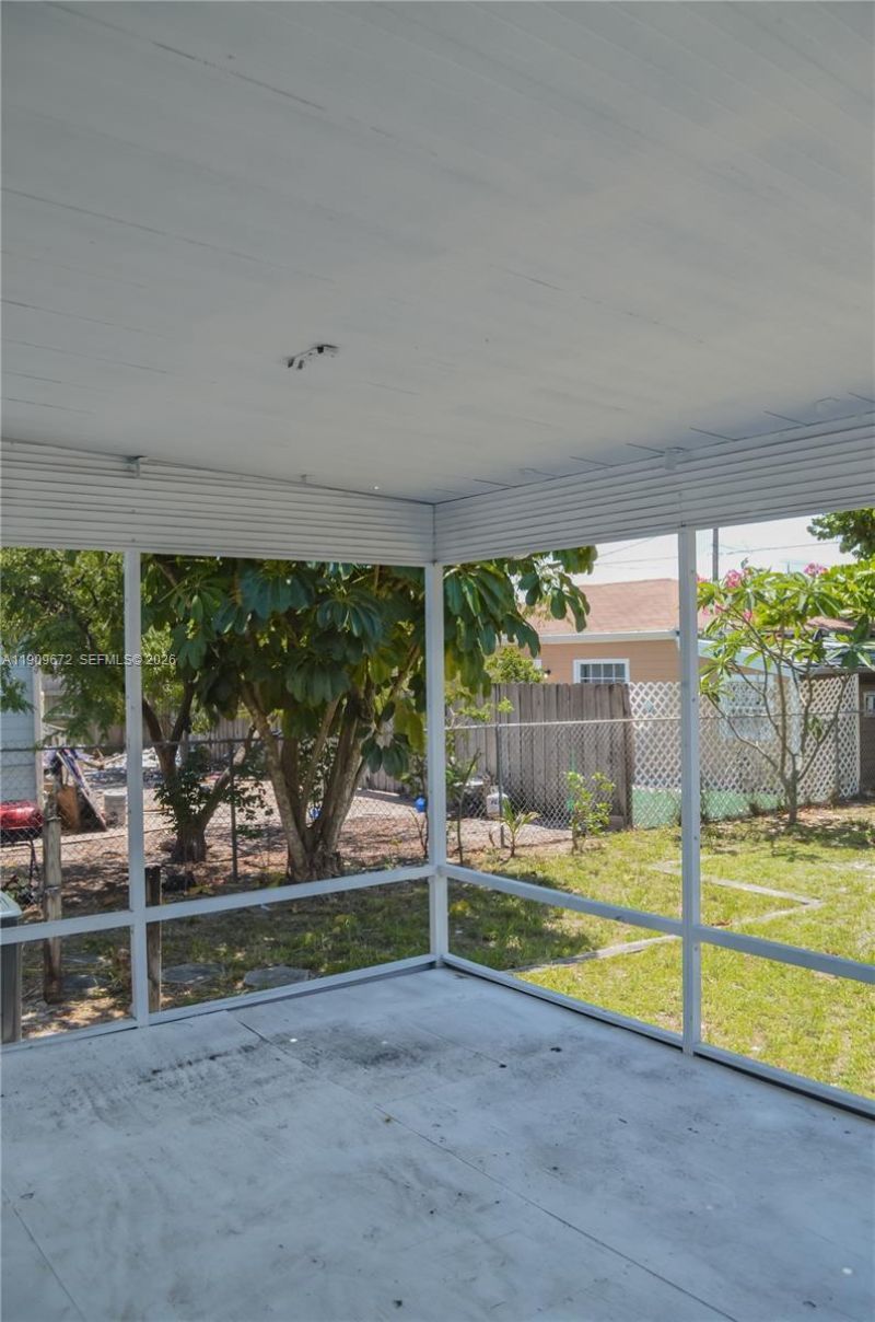 707 N J St, Lake Worth, FL 33460 Photo