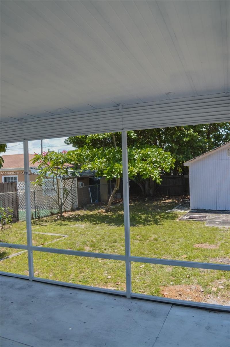 707 N J St, Lake Worth, FL 33460 Photo