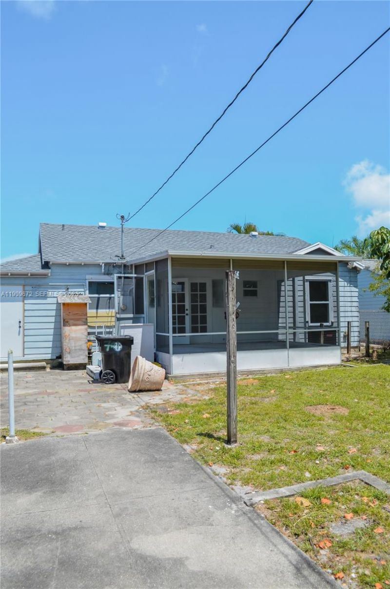 707 N J St, Lake Worth, FL 33460 Photo