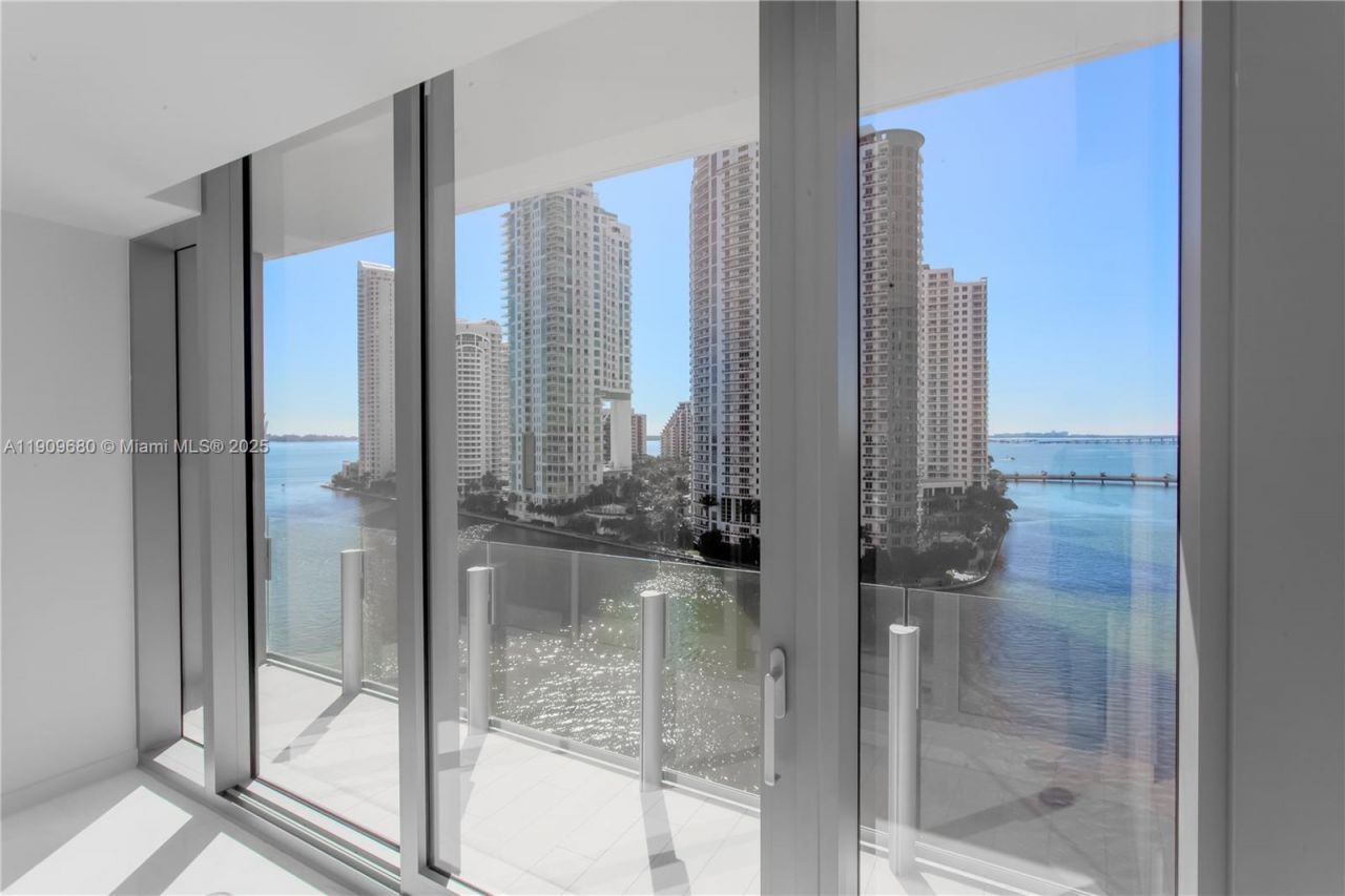 300 Biscayne Blvd Way, Unit 1003, Miami, FL 33131 Photo