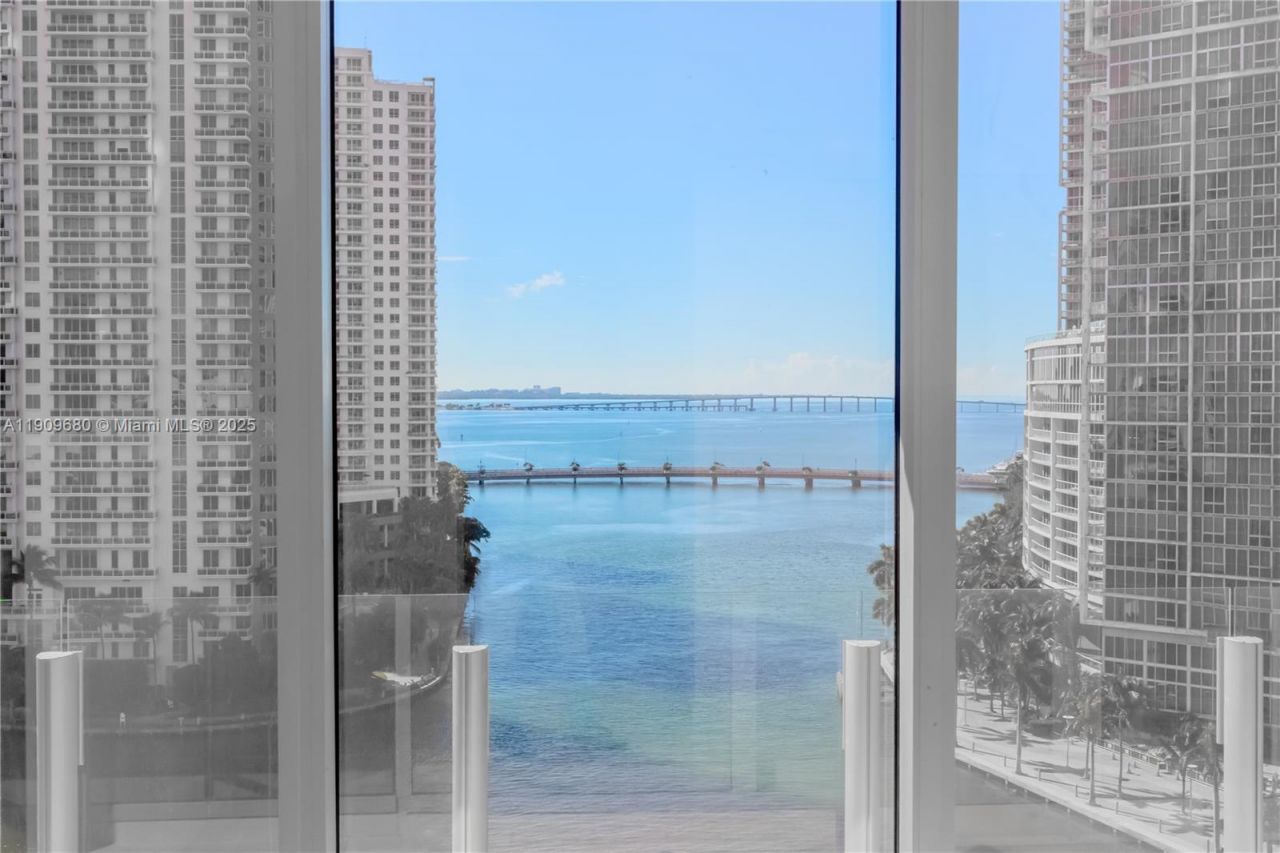 300 Biscayne Blvd Way, Unit 1003, Miami, FL 33131 Photo