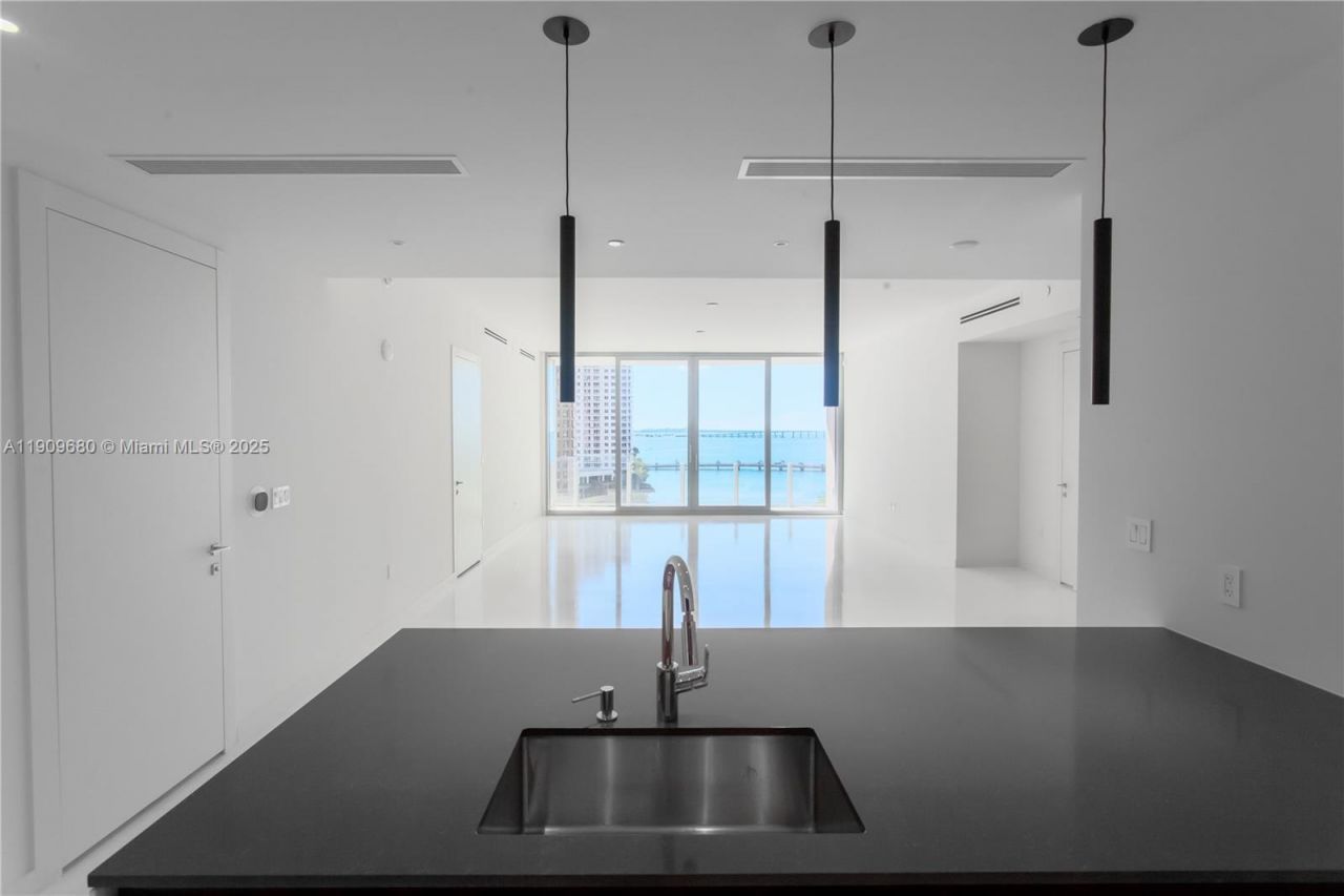 300 Biscayne Blvd Way, Unit 1003, Miami, FL 33131 Photo